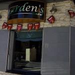 Garden's Café.