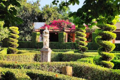 Jardines Del Real / Viveros