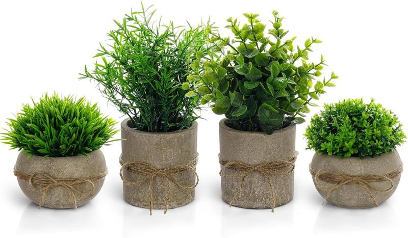 Set de 4 plantas artificiales pequeñas en maceta de cemento